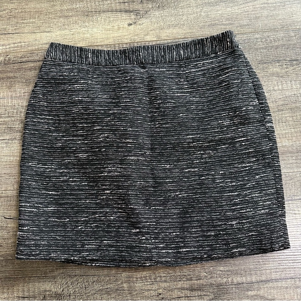 The Limited Black & White Textured Pencil Skirt – Size 6